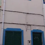Casa Do Beco, Confortavel, Em Bairro Tipico De Nyaraló