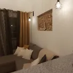Casa Do Beco, Confortavel, Em Bairro Tipico De