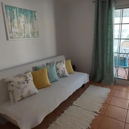 Casa Do Beco, Confortavel, Em Bairro Tipico De