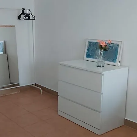 Casa Do Beco, Confortável, Em Bairro Típico De Olhão