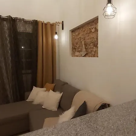 Casa Do Beco, Confortavel, Em Bairro Tipico De