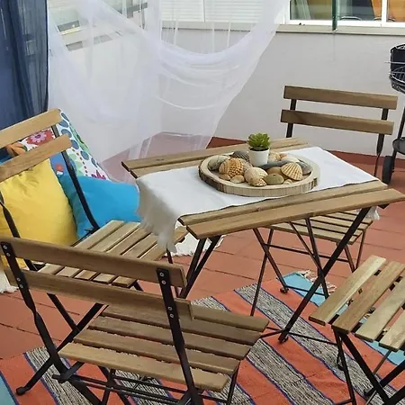 Casa Do Beco, Confortável, Em Bairro Típico De Olhão