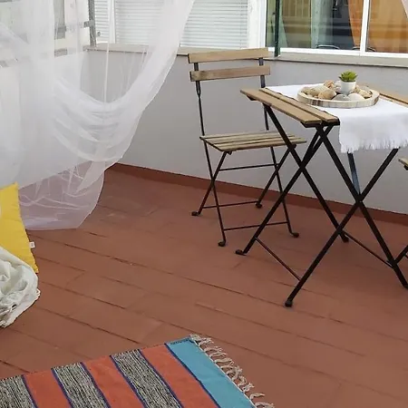 Holiday home Casa Do Beco, Confortavel, Em Bairro Tipico De